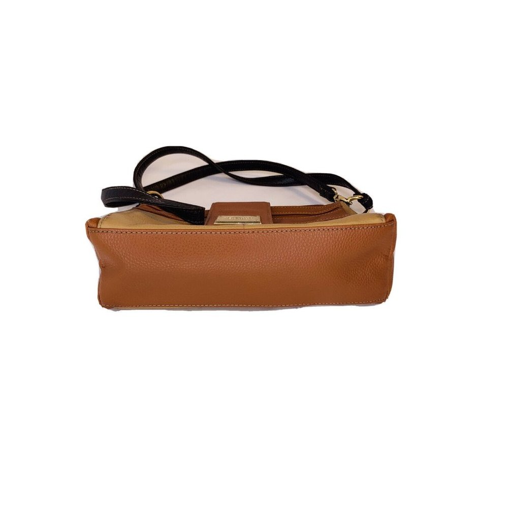 Tignanello Vintage Pebbled Leather Shoulder Bag - Picture 4 of 13